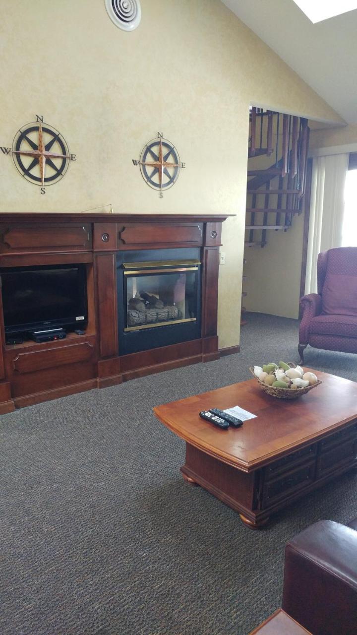 Snug Harbor Inn 스터전 베이 외부 사진
